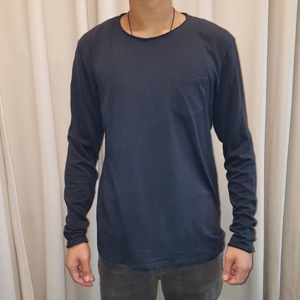 COPY - Jack and Jones cotton long sleeve tee/t-shirt, size medium